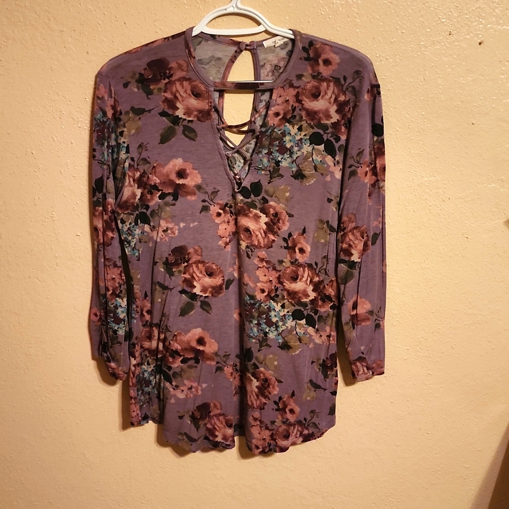 Lightweight 3/4 length sleeve Tunic